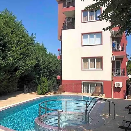 Ravda Apartments 3* ラヴダ