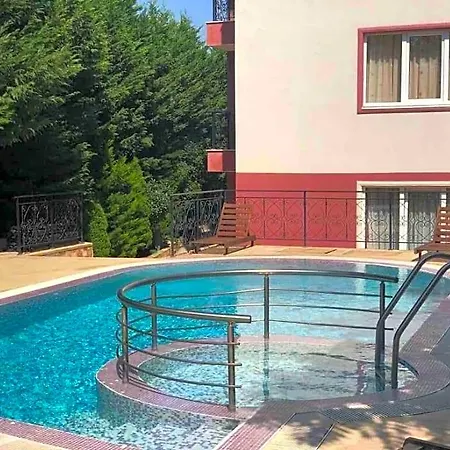 Ravda Apartments فندق رافدا
